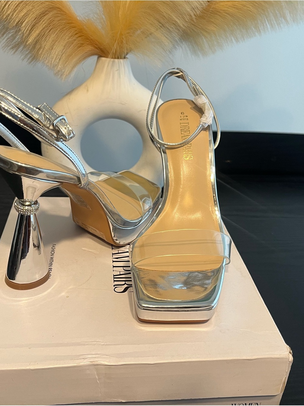 DREAM PAIRS Silver Clear Platform Heels Rhinestone Size 9 NWT